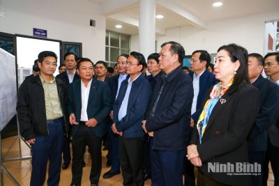 Đồng chí Bí thư Tỉnh ủy Đặng Xuân Phong khảo sát định hướng phát triển khu vực sông Hồng; hai bên sông Đào và kiểm tra một số dự án trên địa bàn